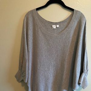 Women’s Gap sweater